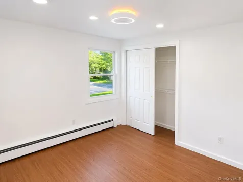 27 Wedgewood Drive Coram NY 11727