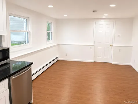 27 Wedgewood Drive Coram NY 11727
