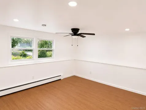 27 Wedgewood Drive Coram NY 11727