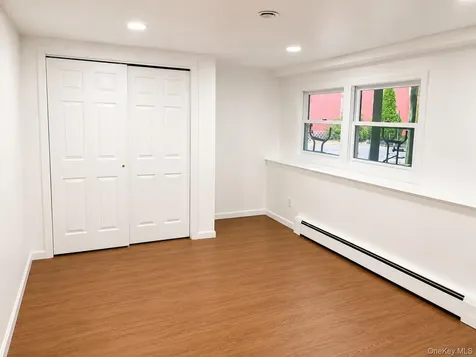 27 Wedgewood Drive Coram NY 11727