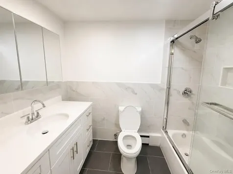 27 Wedgewood Drive Coram NY 11727