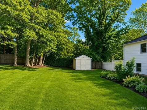 27 Wedgewood Drive Coram NY 11727