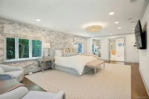 624 Timpson Street Pelham NY 10803