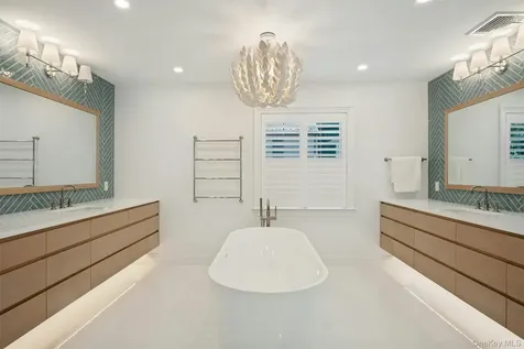 624 Timpson Street Pelham NY 10803