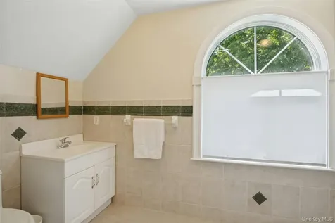 624 Timpson Street Pelham NY 10803