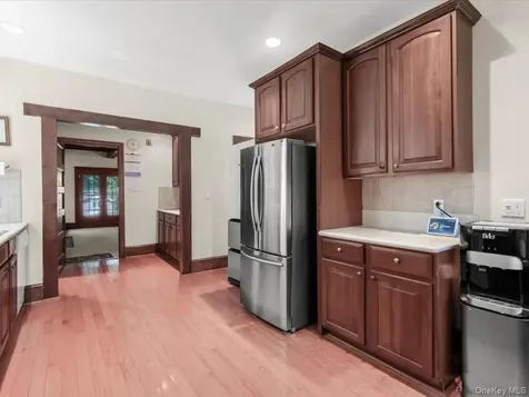 51 Crescent Road Port Washington NY 11050