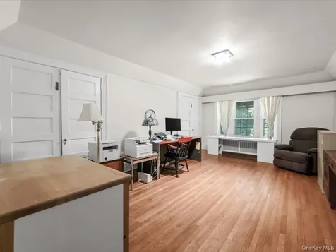51 Crescent Road Port Washington NY 11050