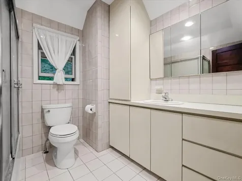 51 Crescent Road Port Washington NY 11050