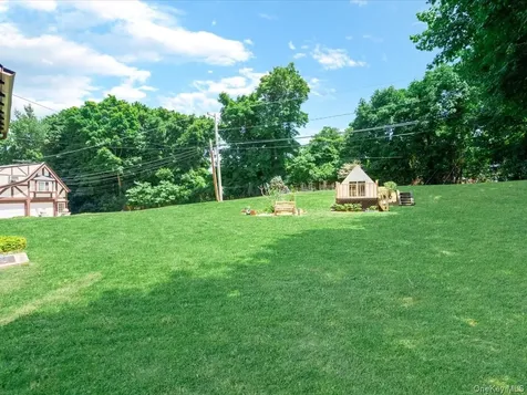 51 Crescent Road Port Washington NY 11050