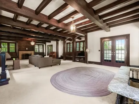 51 Crescent Road Port Washington NY 11050