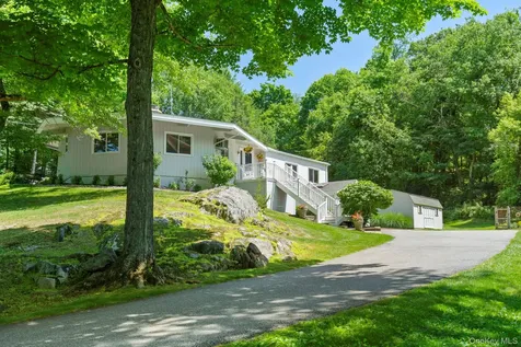 12 Raymond Road North Salem NY 10560