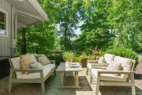 12 Raymond Road North Salem NY 10560
