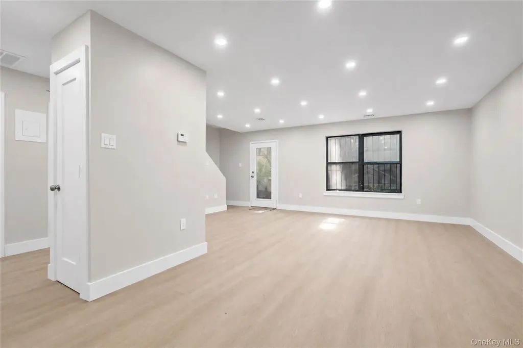 936 Union Avenue Bronx NY 10459