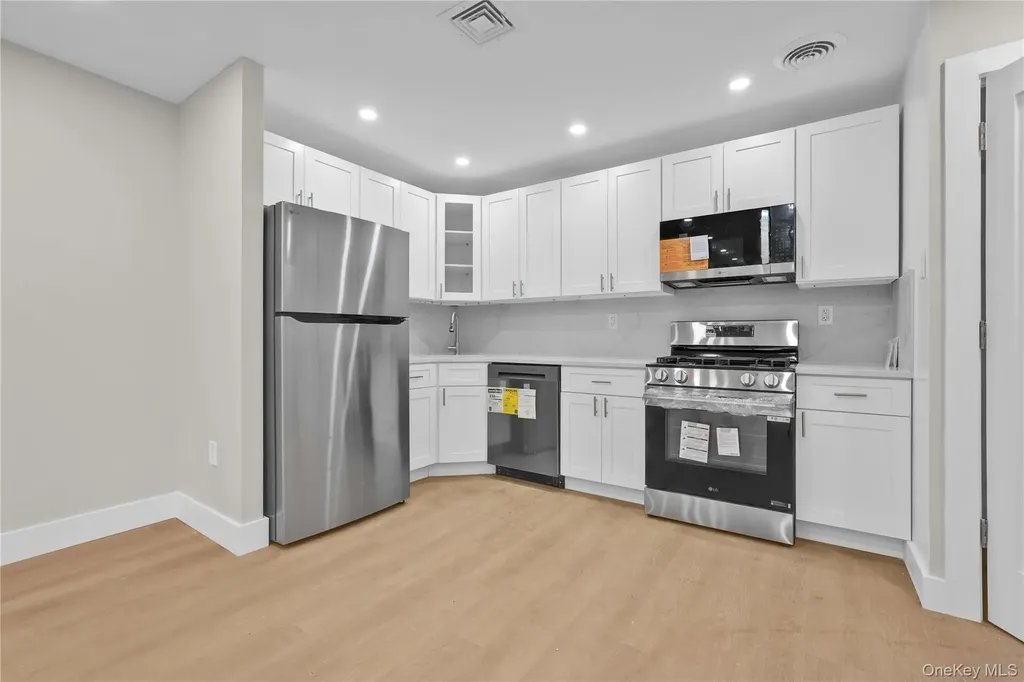 936 Union Avenue Bronx NY 10459