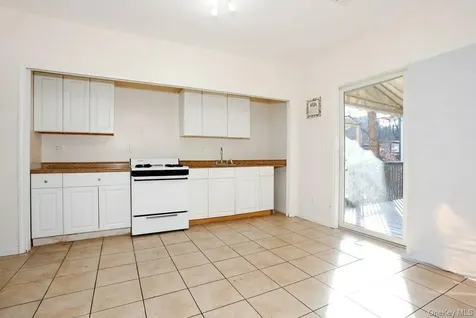 11 Laura Place Spring Valley NY 10977