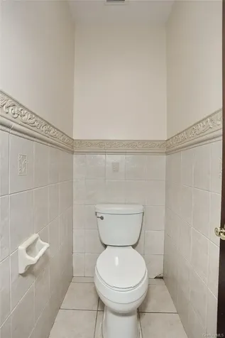 11 Laura Place Spring Valley NY 10977
