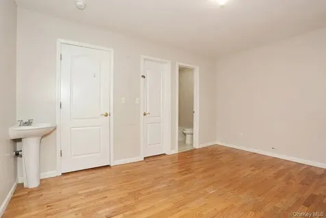 11 Laura Place Spring Valley NY 10977