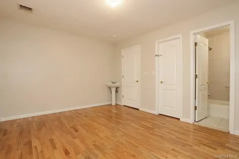 11 Laura Place Spring Valley NY 10977