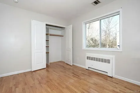 11 Laura Place Spring Valley NY 10977