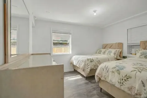 11 Laura Place Spring Valley NY 10977