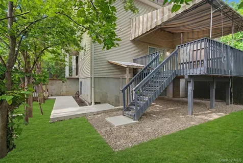 11 Laura Place Spring Valley NY 10977
