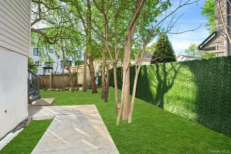 11 Laura Place Spring Valley NY 10977