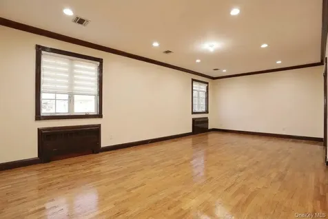 11 Laura Place Spring Valley NY 10977