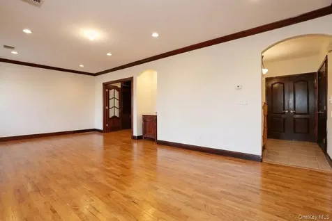 11 Laura Place Spring Valley NY 10977