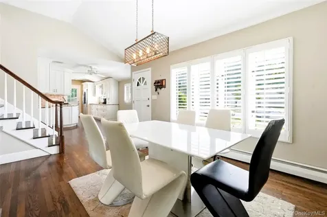 957 Gardiner Drive Bay Shore NY 11706