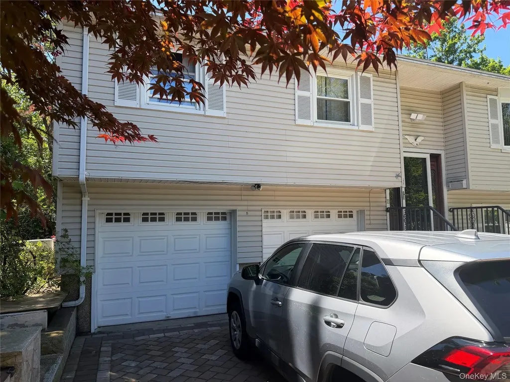 11 De Clark Place Nanuet NY 10954