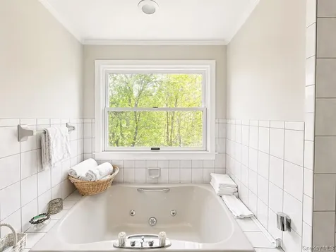 6 Cedar Avenue Locust Valley NY 11560