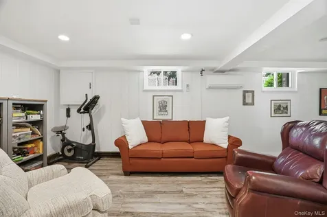 61 Windsor Road Rye Brook NY 10573