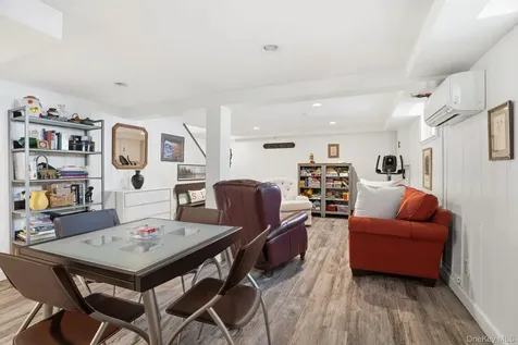 61 Windsor Road Rye Brook NY 10573