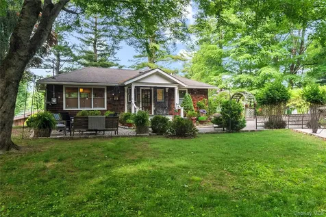 56 Lake Shore Drive South Salem NY 10590
