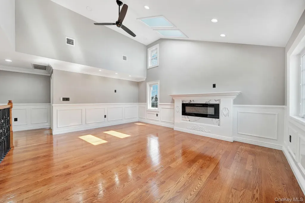 15 1st Street Elmont NY 11003
