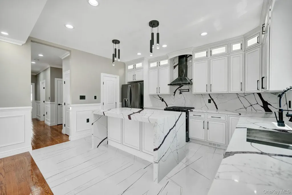 15 1st Street Elmont NY 11003