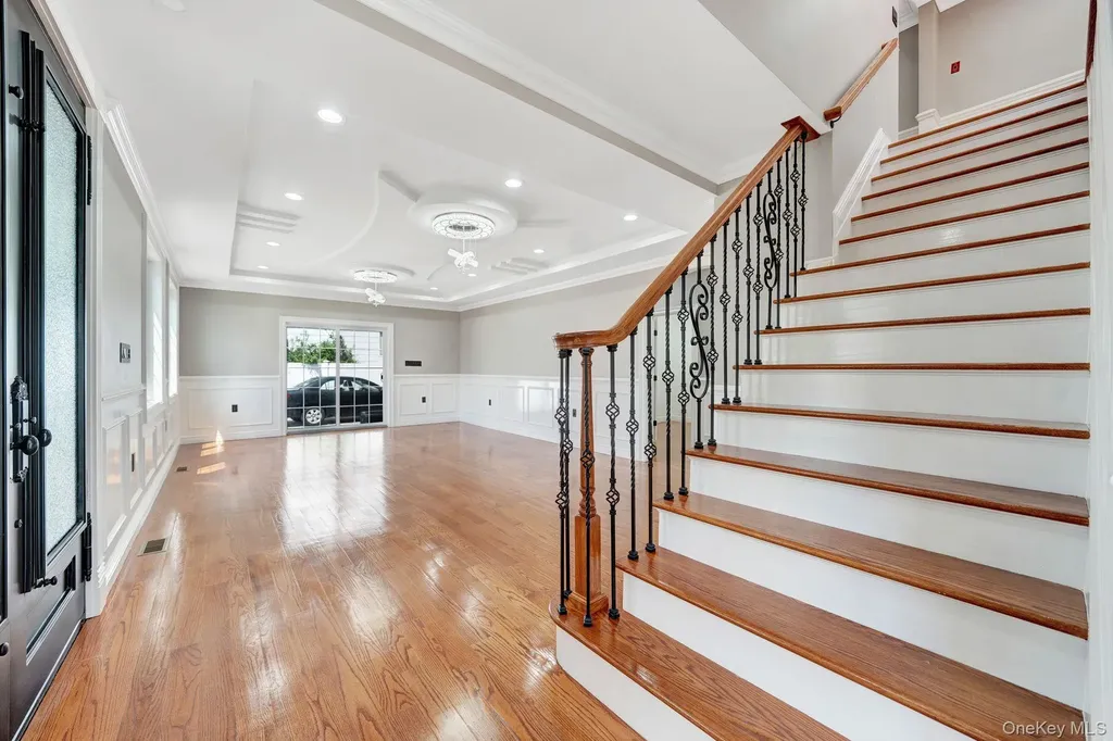 15 1st Street Elmont NY 11003