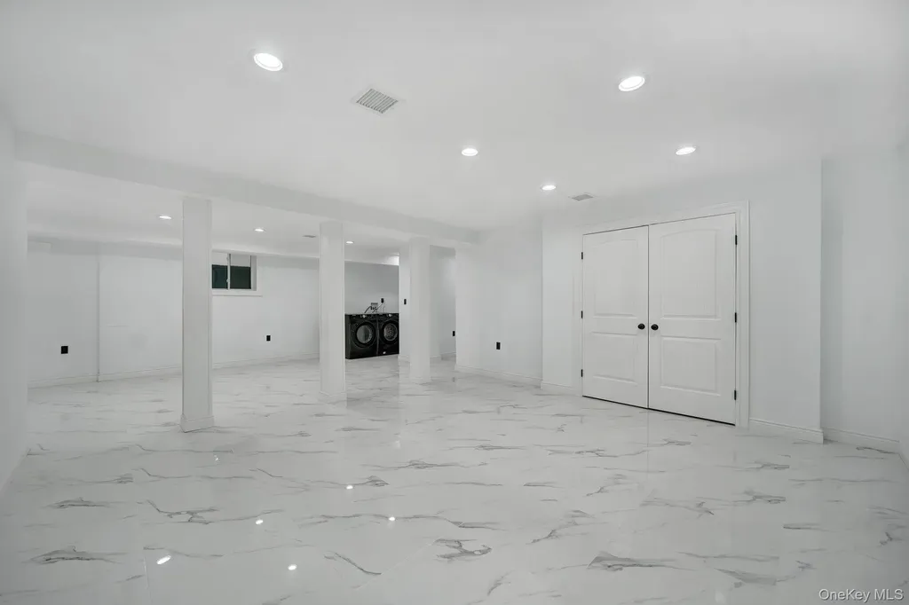 15 1st Street Elmont NY 11003