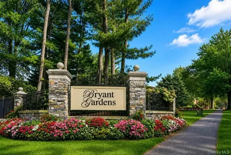 8 Bryant Crescent White Plains NY 10605