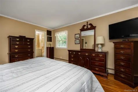 28 Cygnet Drive Smithtown NY 11787