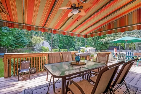 28 Cygnet Drive Smithtown NY 11787
