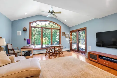 13 Darby Place Glen Head NY 11545