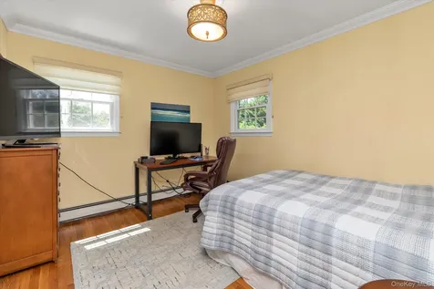13 Darby Place Glen Head NY 11545