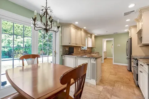13 Darby Place Glen Head NY 11545