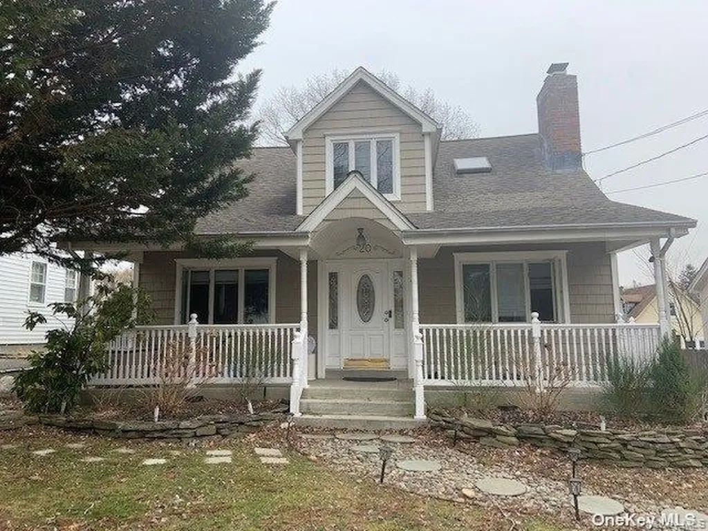 20 10th Street Locust Valley NY 11560