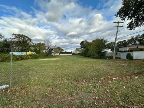 350 Commack Road Commack NY 11725