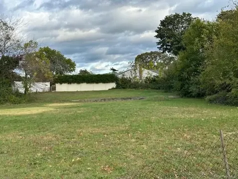 350 Commack Road Commack NY 11725