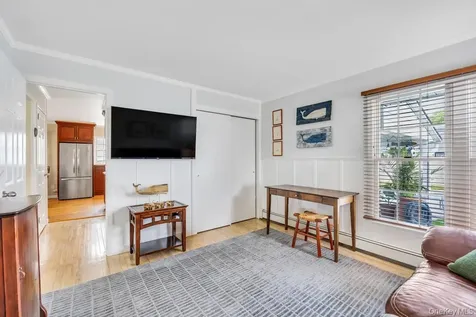 66 Vincent Road Hicksville NY 11801
