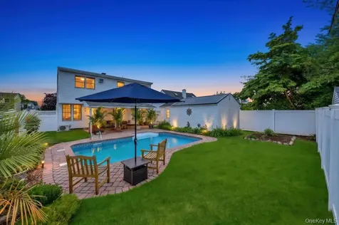 66 Vincent Road Hicksville NY 11801