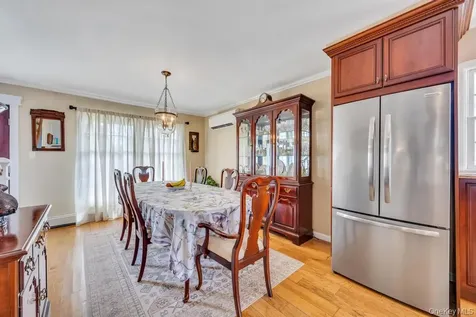 66 Vincent Road Hicksville NY 11801